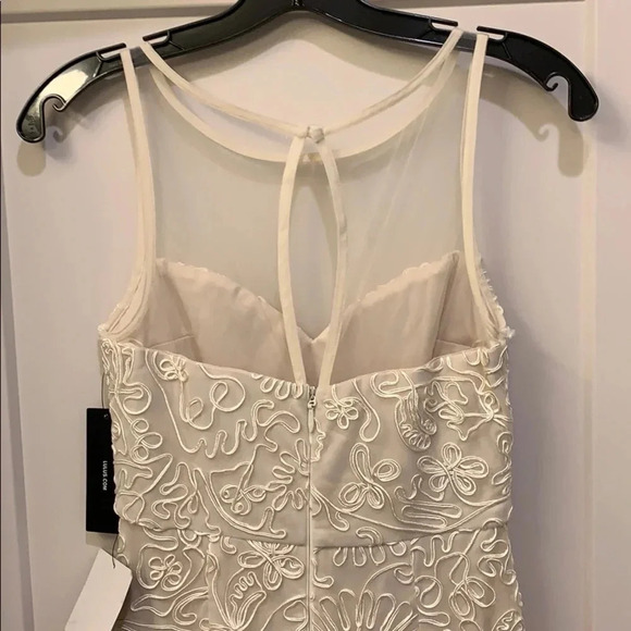 Lulu’s Wedding Dress Ivory Lace Embroidered Size Small New - Picture 5 of 16